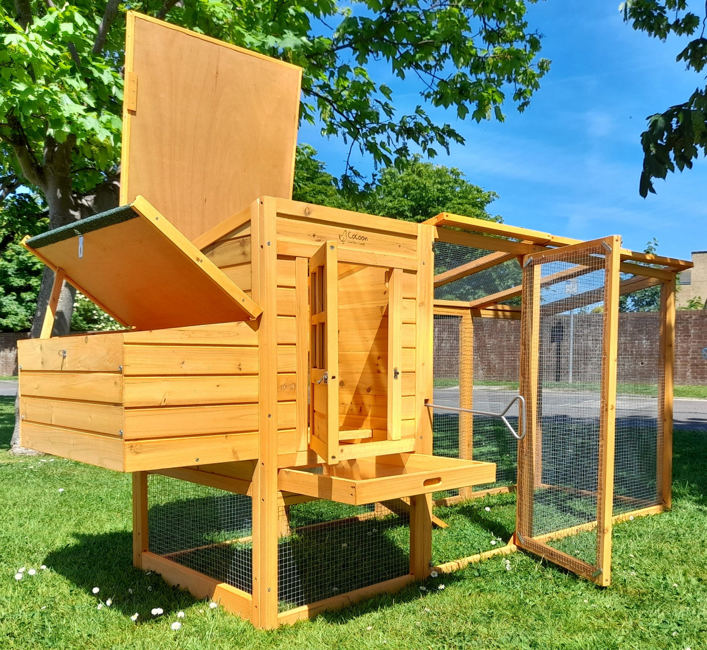 Chicken Coop & Run – 3000WX