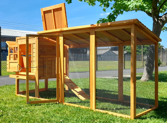 Chicken Coop & Run With Solid Roof – 3000XWR
