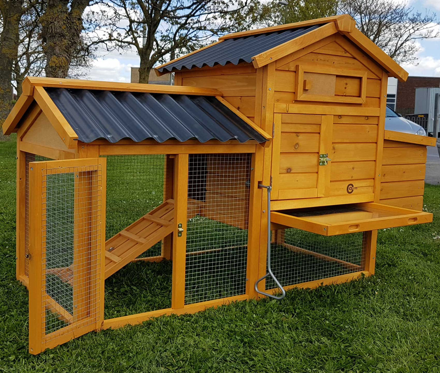 Chicken Coop With Solid Roof – ECO 1500