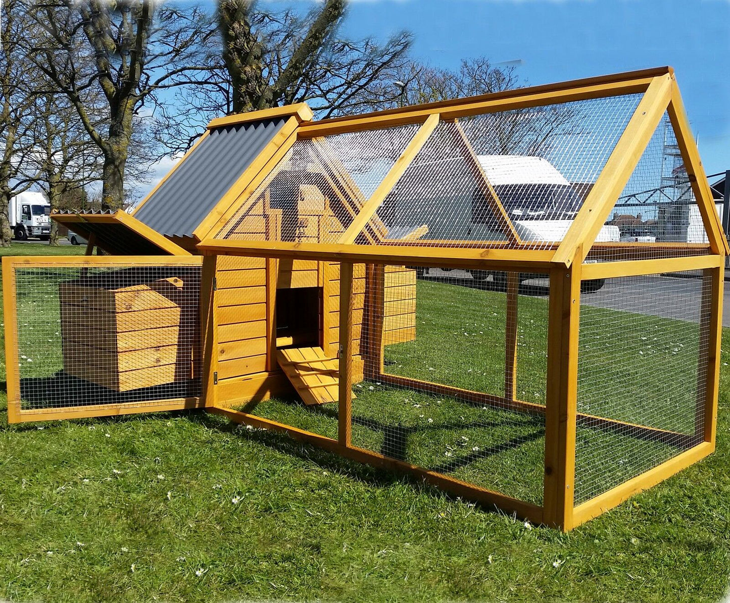 Chicken Coop & Run – ECO 600