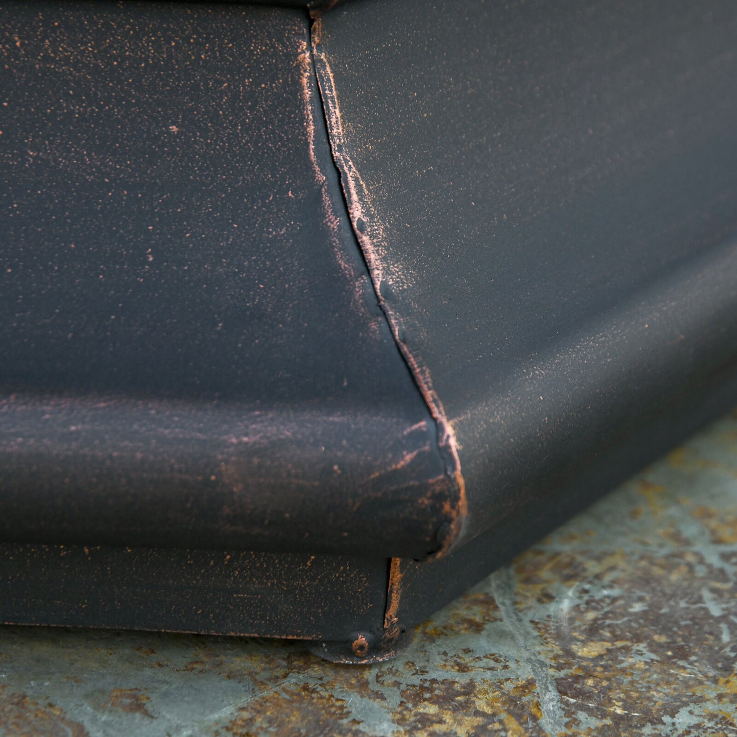 Outdoor Fire Pit with Screen and Poker, Backyard Fire bowl, Bronze